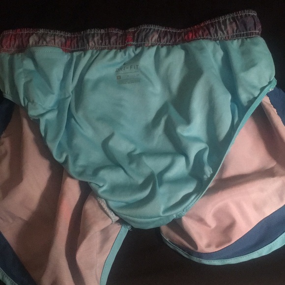 Nike Dri-fit shorts - Picture 4 of 7